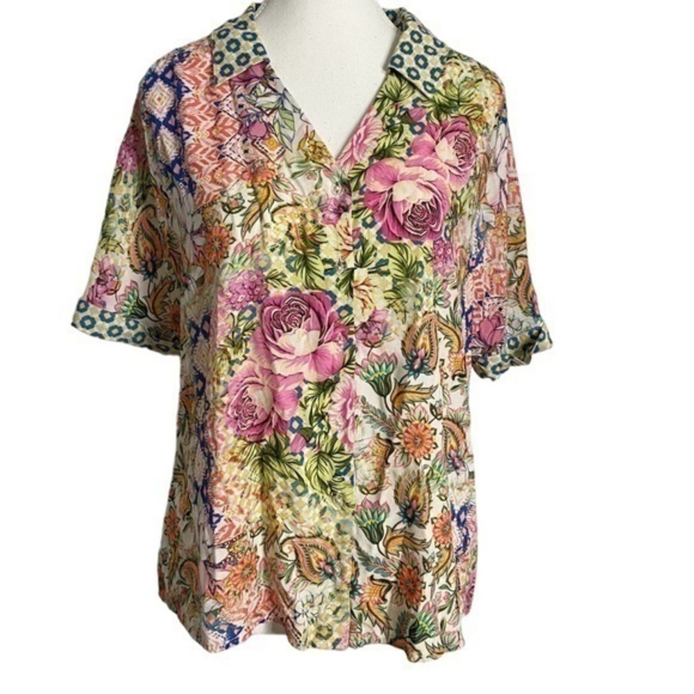 Tolani Women's Small Collared V-Neck Button-Up Floral Boho Camp Shirt Viscose